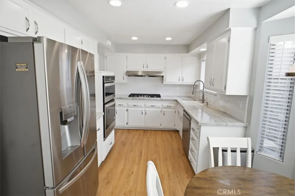 22220 Barbacoa Drive Saugus, CA 91350