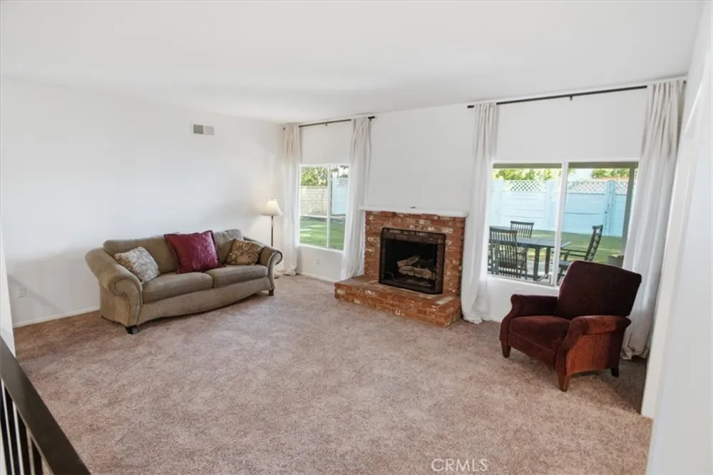 22220 Barbacoa Drive Saugus, CA 91350