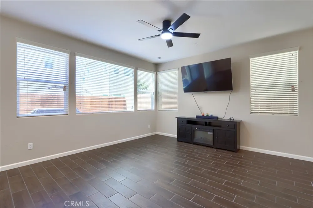 1108 W Encore Way W Madera, CA 93636