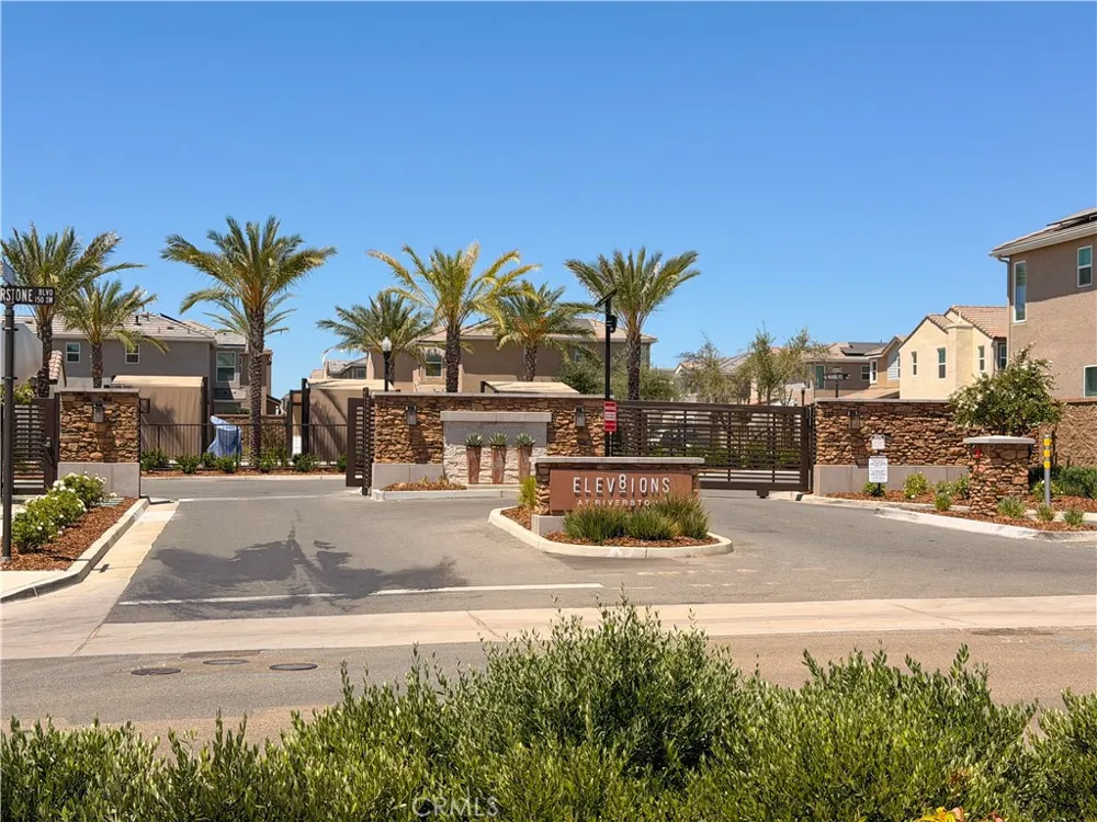 1108 W Encore Way W Madera, CA 93636