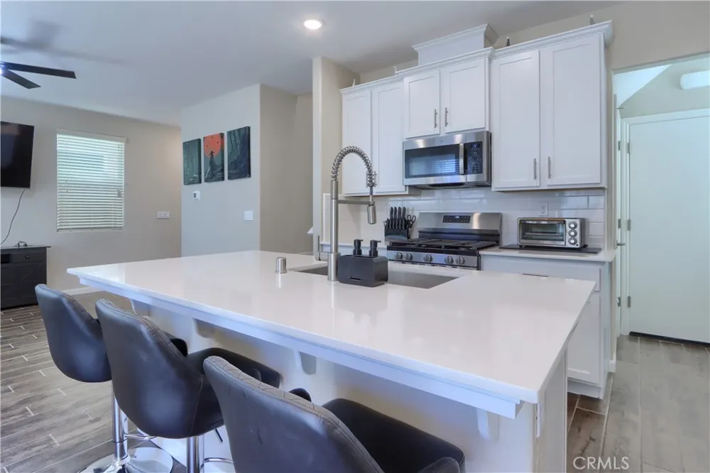 1108 W Encore Way W Madera, CA 93636