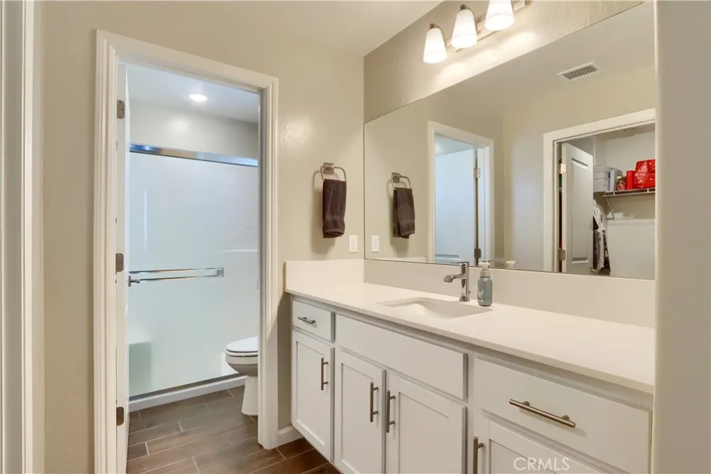 1108 W Encore Way W Madera, CA 93636