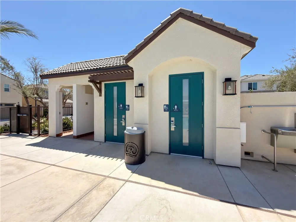 1108 W Encore Way W Madera, CA 93636