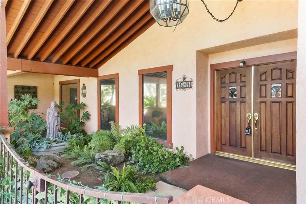 7611 De Colores Court Bakersfield, CA 93309