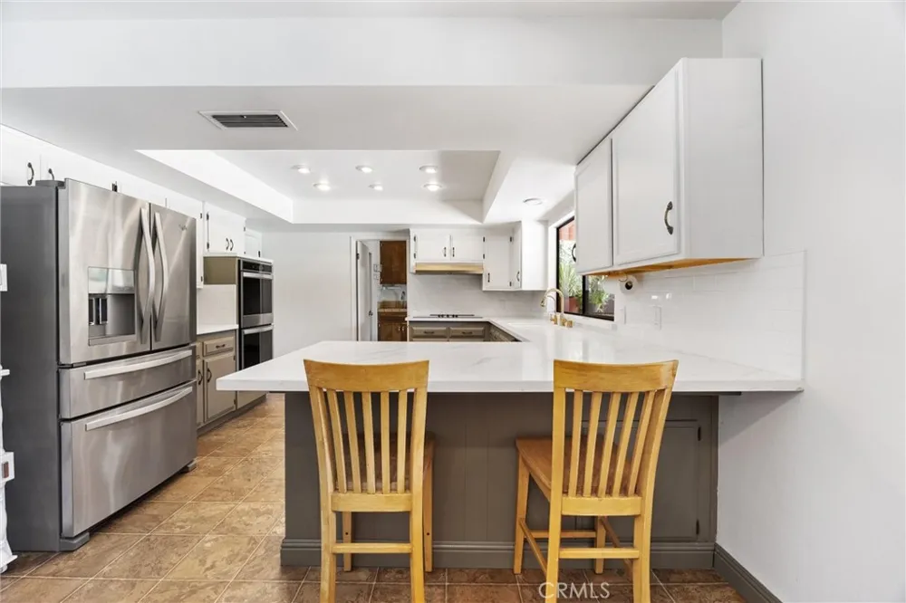 7611 De Colores Court Bakersfield, CA 93309