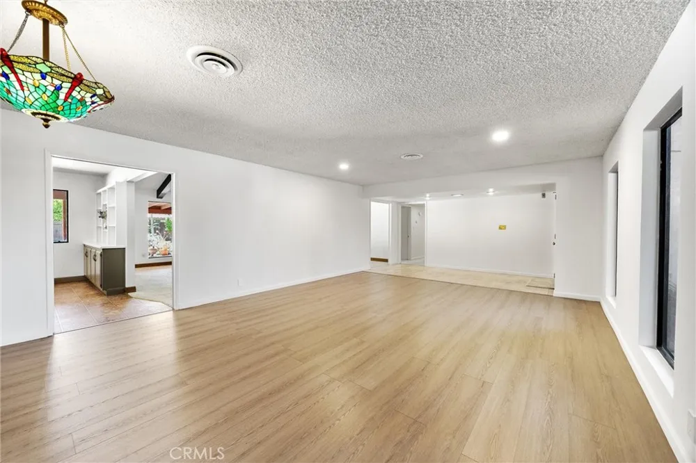 7611 De Colores Court Bakersfield, CA 93309
