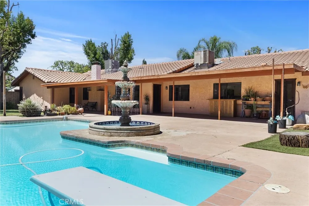 7611 De Colores Court Bakersfield, CA 93309