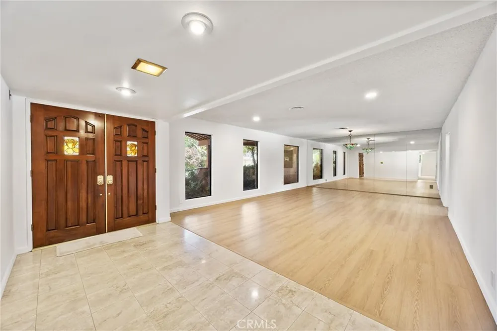 7611 De Colores Court Bakersfield, CA 93309