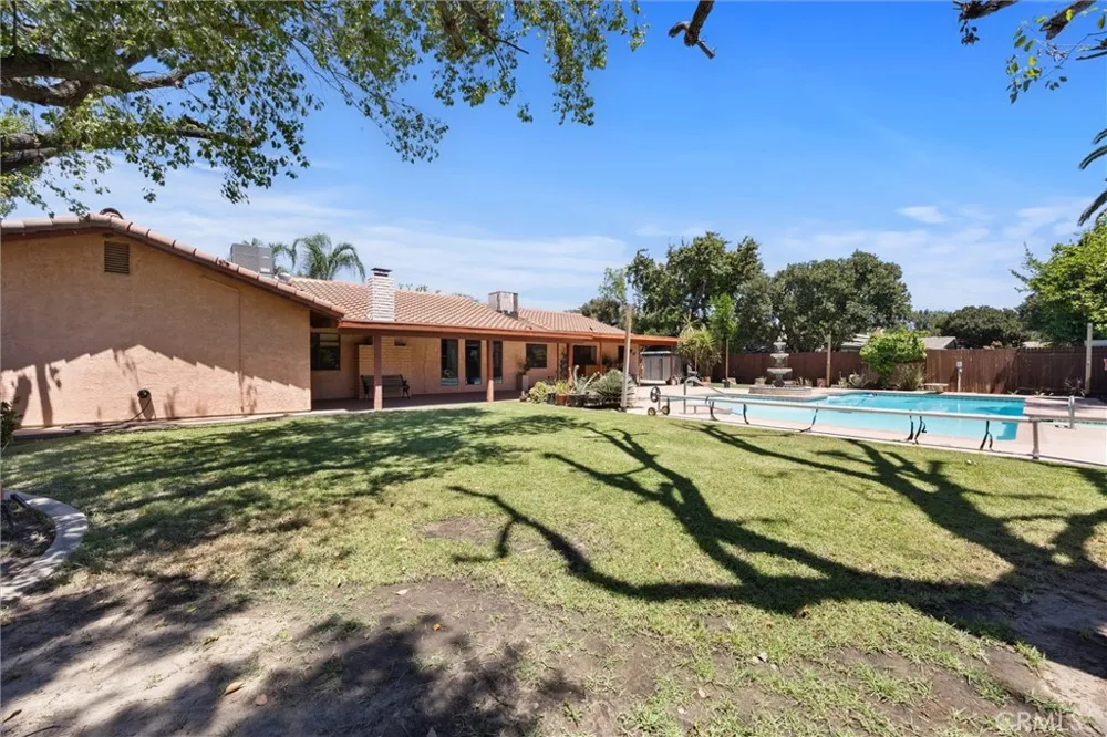 7611 De Colores Court Bakersfield, CA 93309