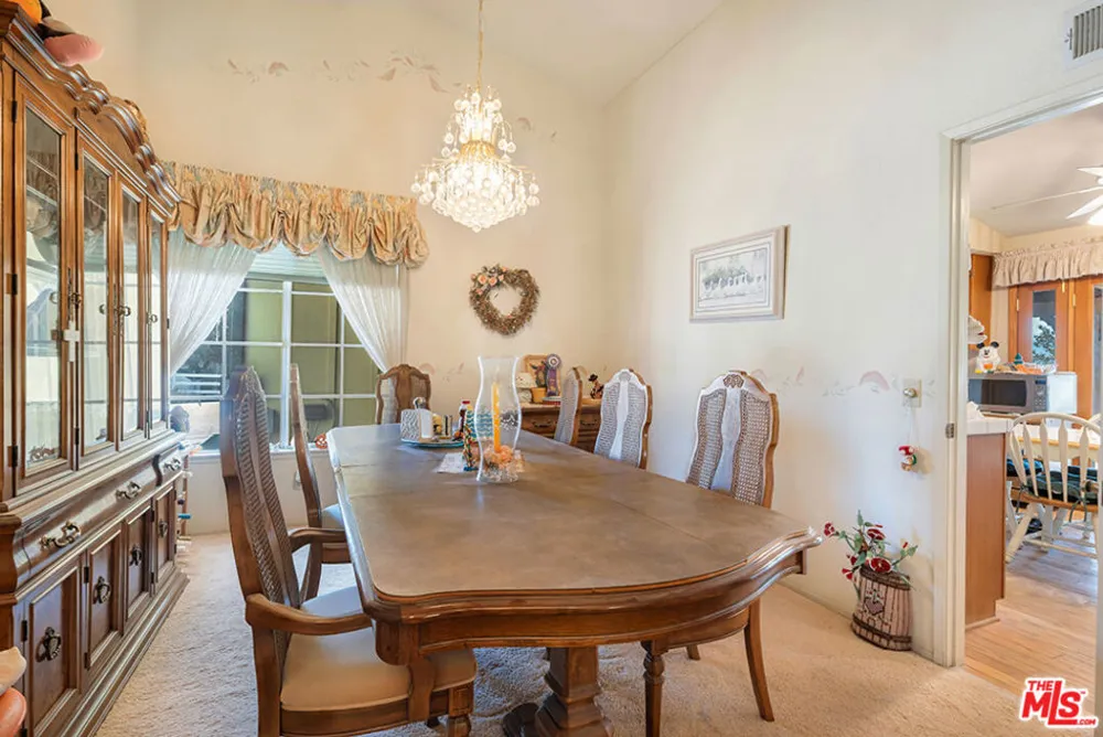 11734 Chisholm Court Agua Dulce, CA 91390