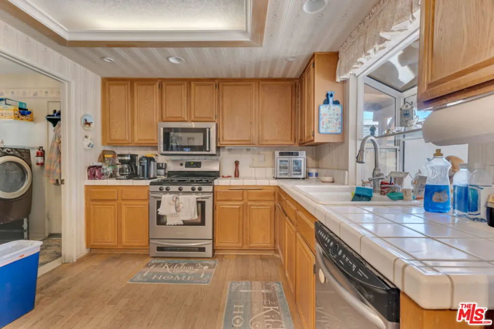 11734 Chisholm Court Agua Dulce, CA 91390