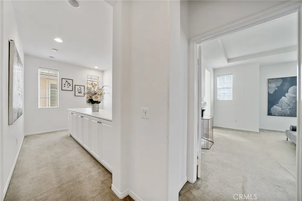 661 Lavender Azusa, CA 91702