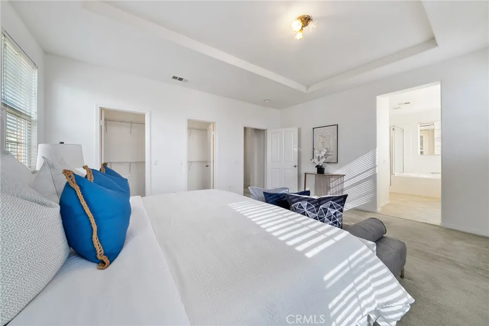 661 Lavender Azusa, CA 91702