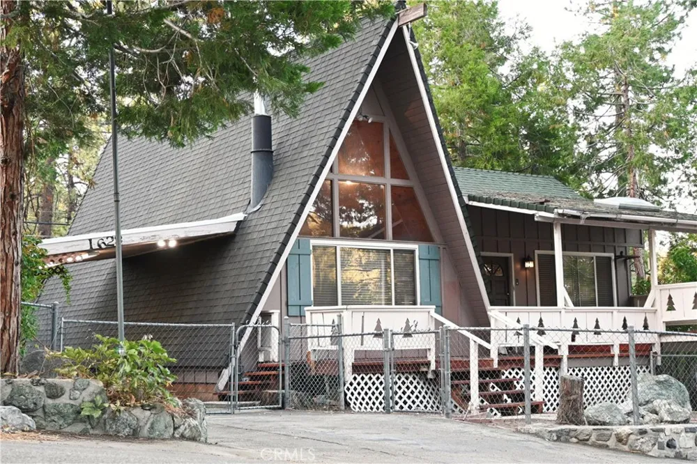 1628 Thrush Wrightwood, CA 92397