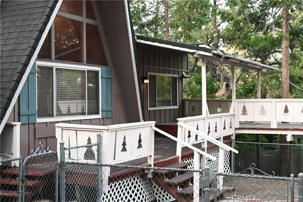 1628 Thrush Wrightwood, CA 92397