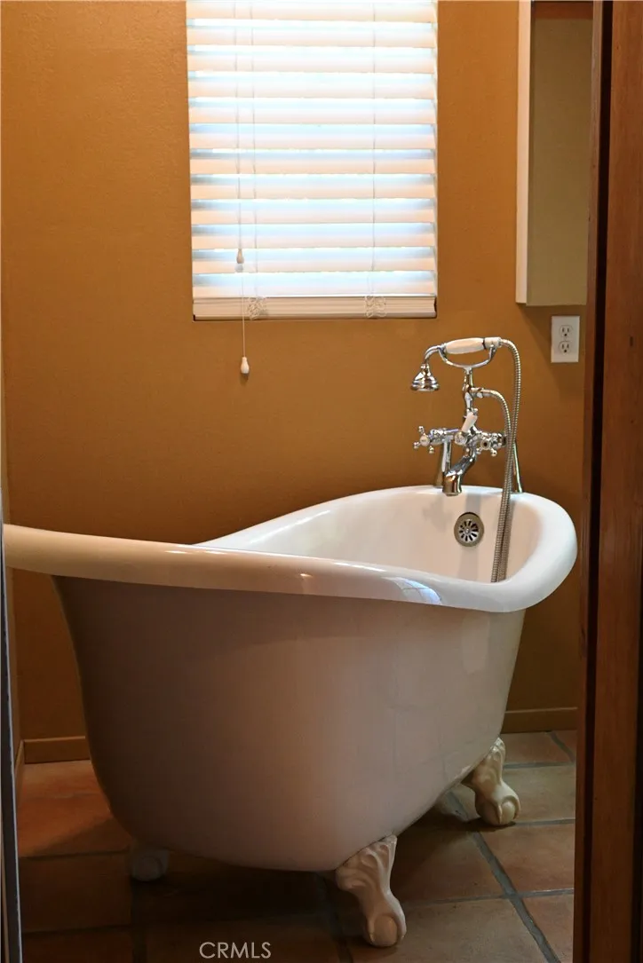 1628 Thrush Wrightwood, CA 92397