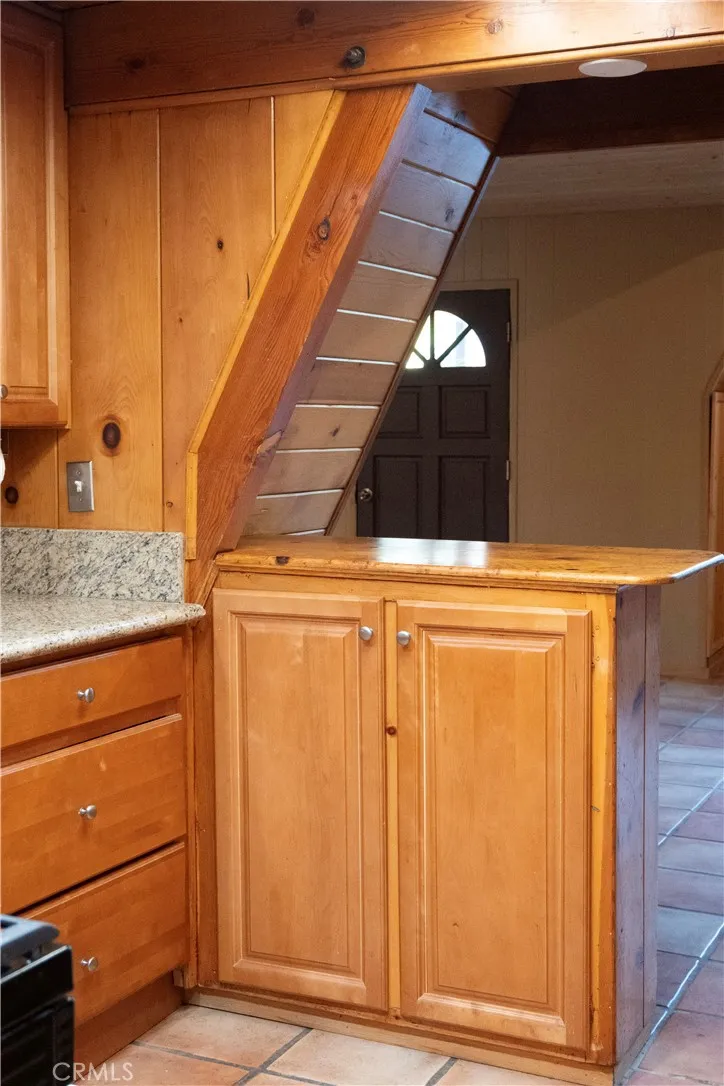 1628 Thrush Wrightwood, CA 92397