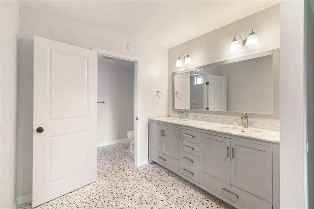 2391 Via Mariposa W #3E Laguna Woods, CA 92637