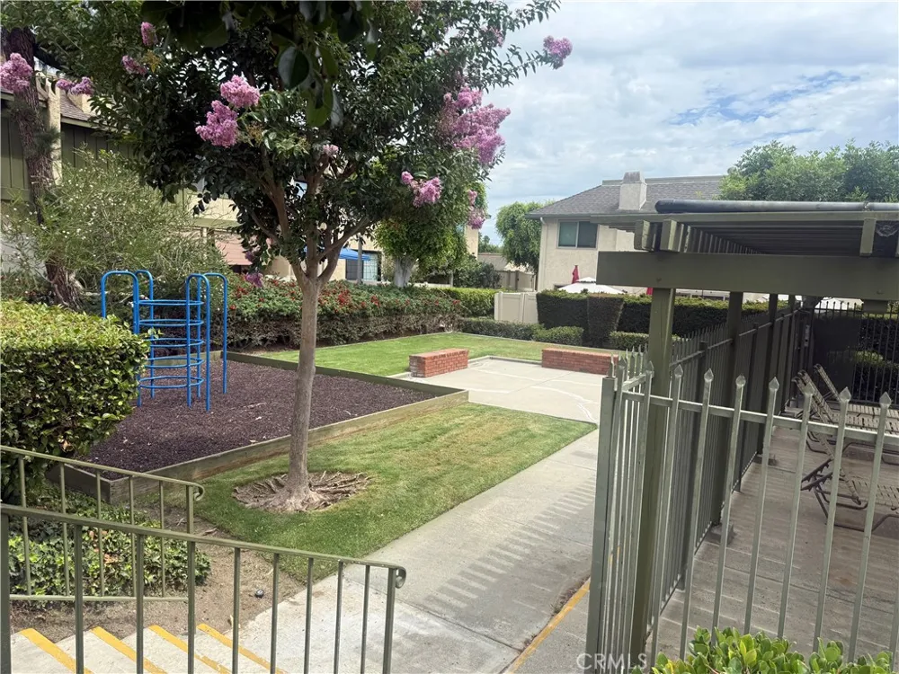 560 Berry Way La Habra, CA 90631