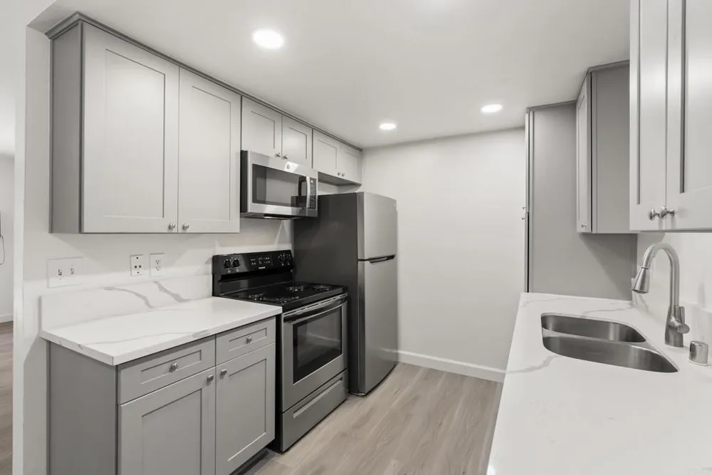 10284 BLACK MOUNTAIN ROAD #185 Mira Mesa, CA 92126