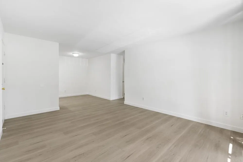 10284 BLACK MOUNTAIN ROAD #185 Mira Mesa, CA 92126