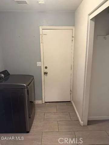 8924 Peach California City, CA 93505