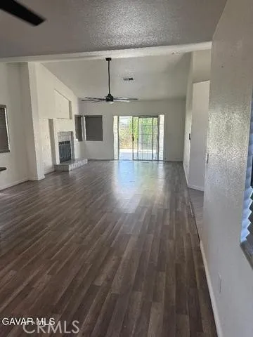 8924 Peach California City, CA 93505