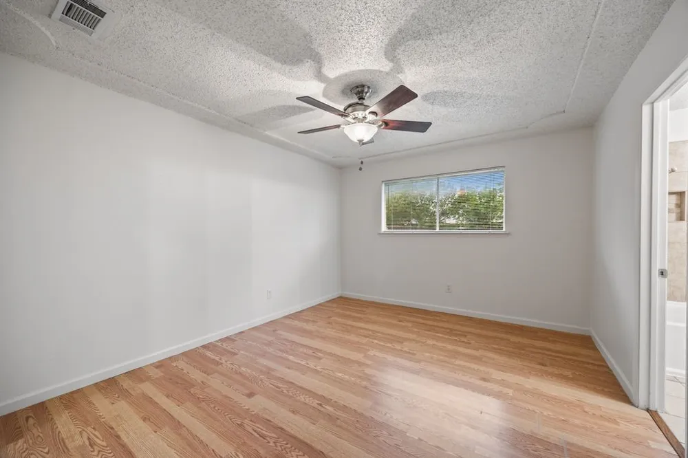 5625 Marlene Haltom City, TX 76148