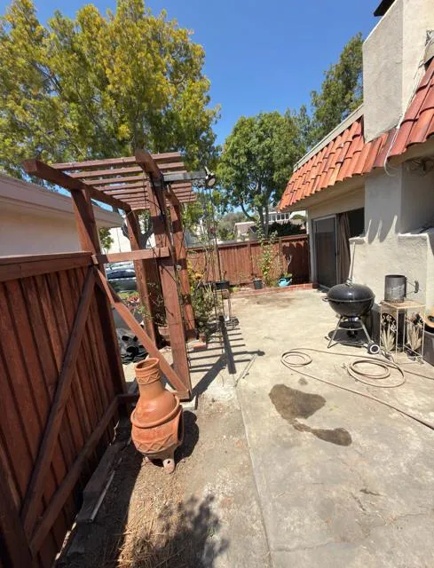 2 Mayapple Way Irvine, CA 92612