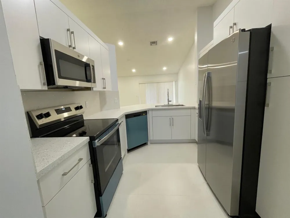 1630 ZENITH WAY #1630 Weston, FL 33327