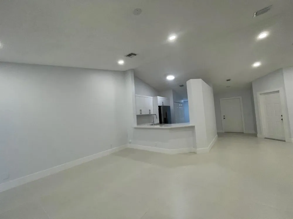 1630 ZENITH WAY #1630 Weston, FL 33327