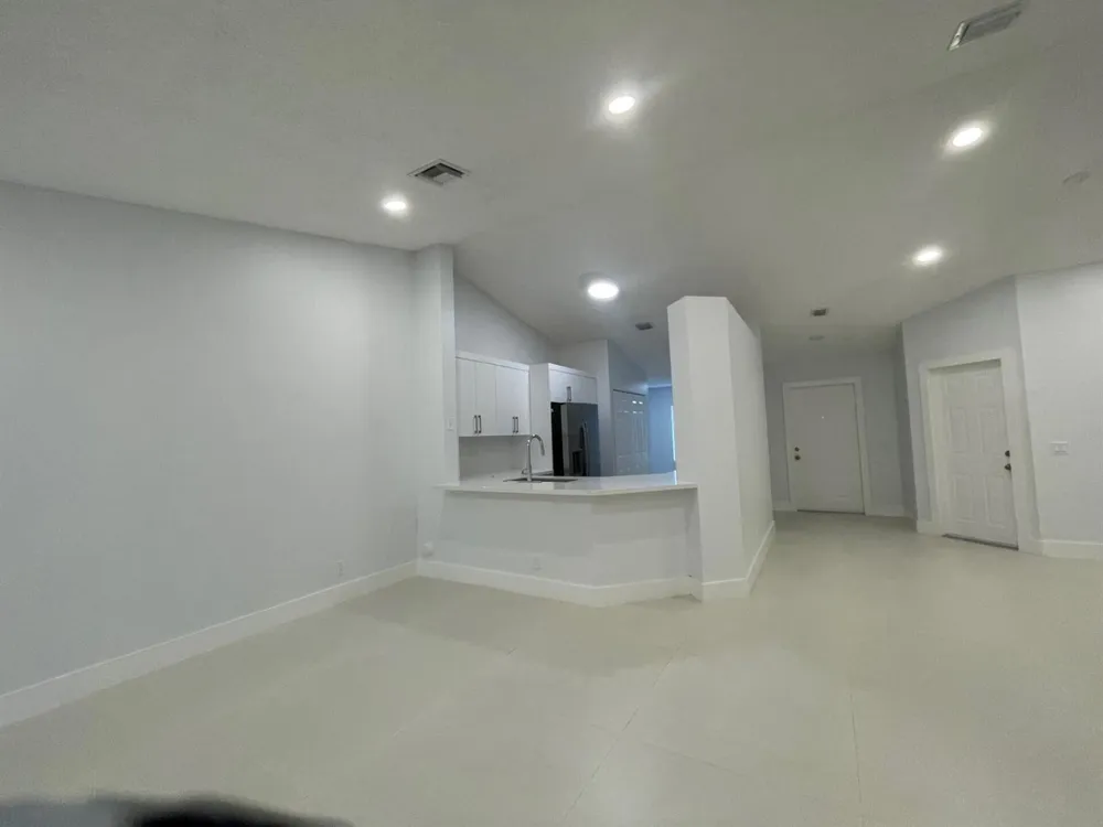 1630 ZENITH WAY #1630 Weston, FL 33327