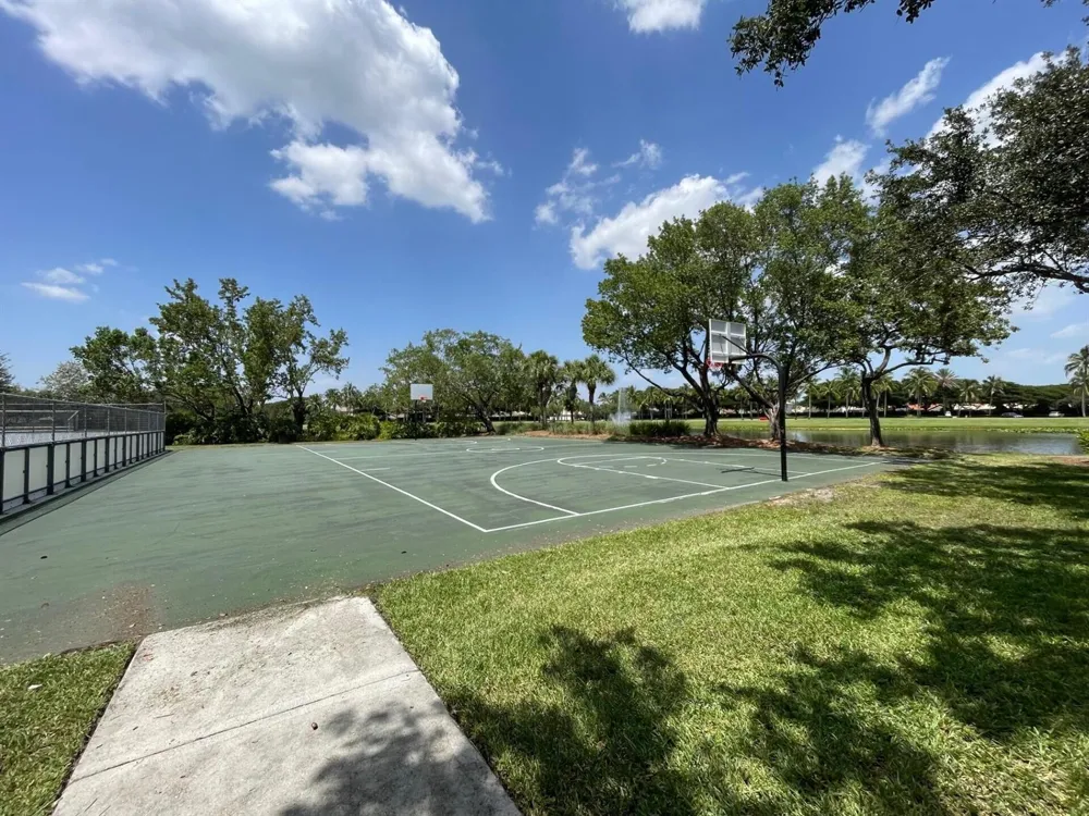 1630 ZENITH WAY #1630 Weston, FL 33327
