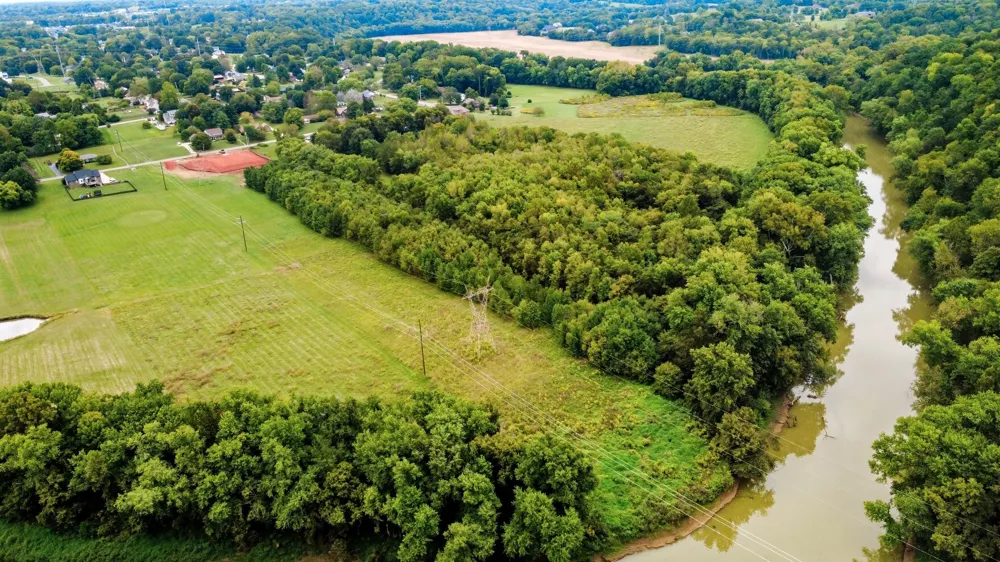1204 Willow Bend Dr Clarksville, TN 37043