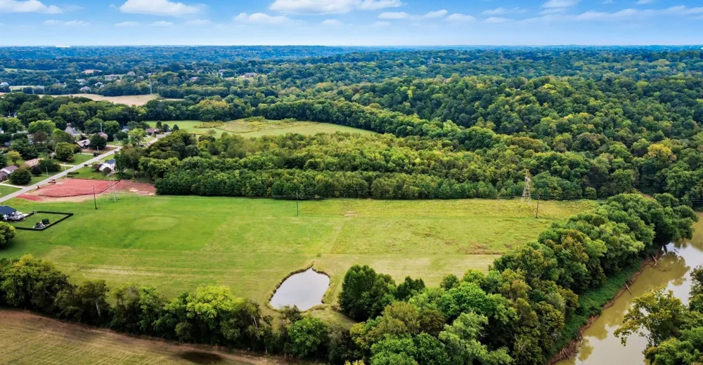 1204 Willow Bend Dr Clarksville, TN 37043