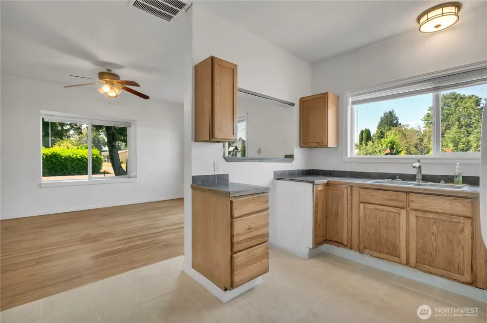 28404 85th Avenue S Auburn, WA 98002