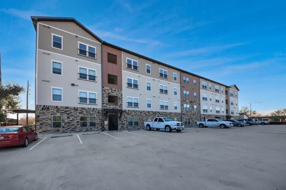 4639 Techniplex Drive #1103 Stafford, TX 77477