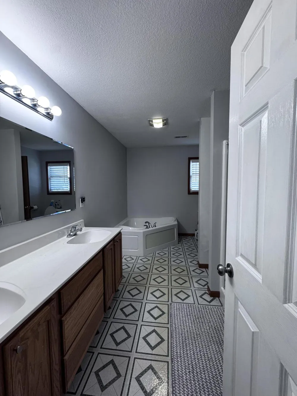 8 Lynn Court Coldwater, MI 49036
