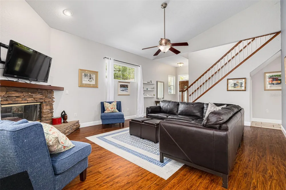 901 VIRGINIA AVENUE Tarpon Springs, FL 34689