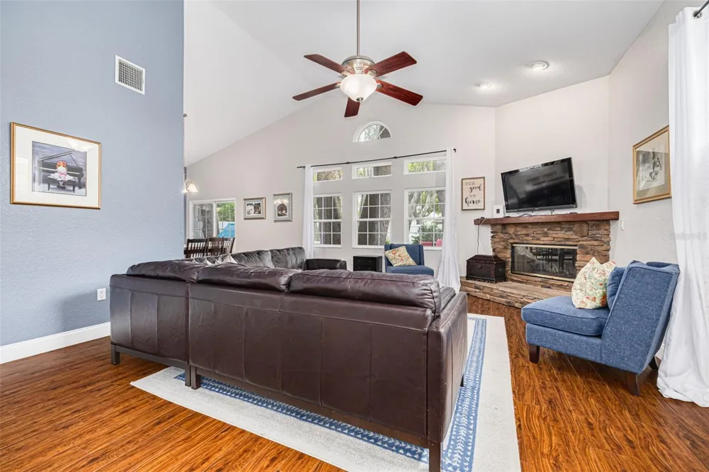 901 VIRGINIA AVENUE Tarpon Springs, FL 34689