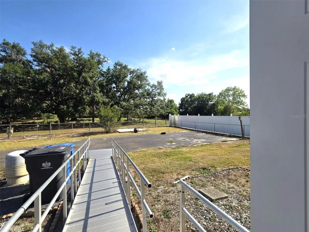 3101 MEDULLA ROAD Plant City, FL 33566