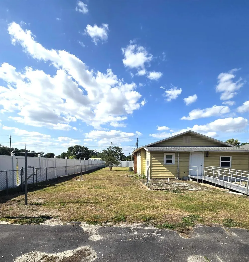 3101 MEDULLA ROAD Plant City, FL 33566