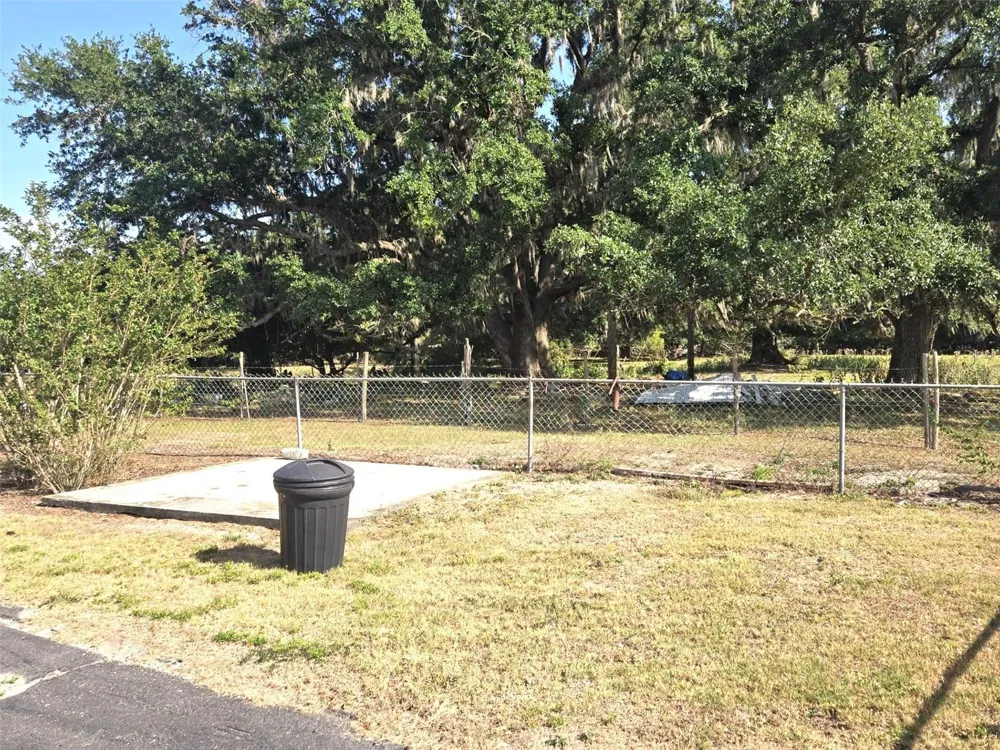 3101 MEDULLA ROAD Plant City, FL 33566