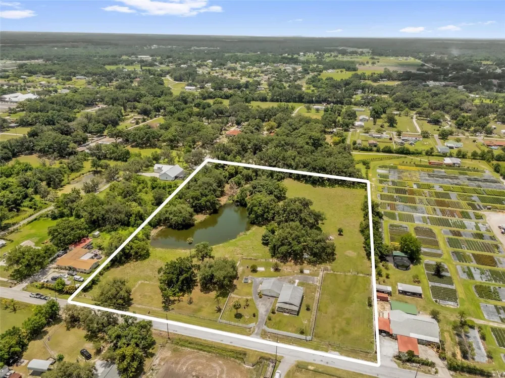3101 MEDULLA ROAD Plant City, FL 33566