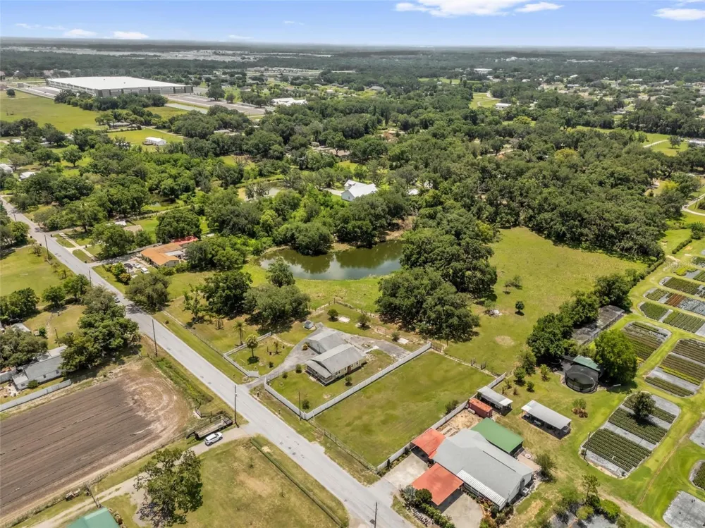 3101 MEDULLA ROAD Plant City, FL 33566