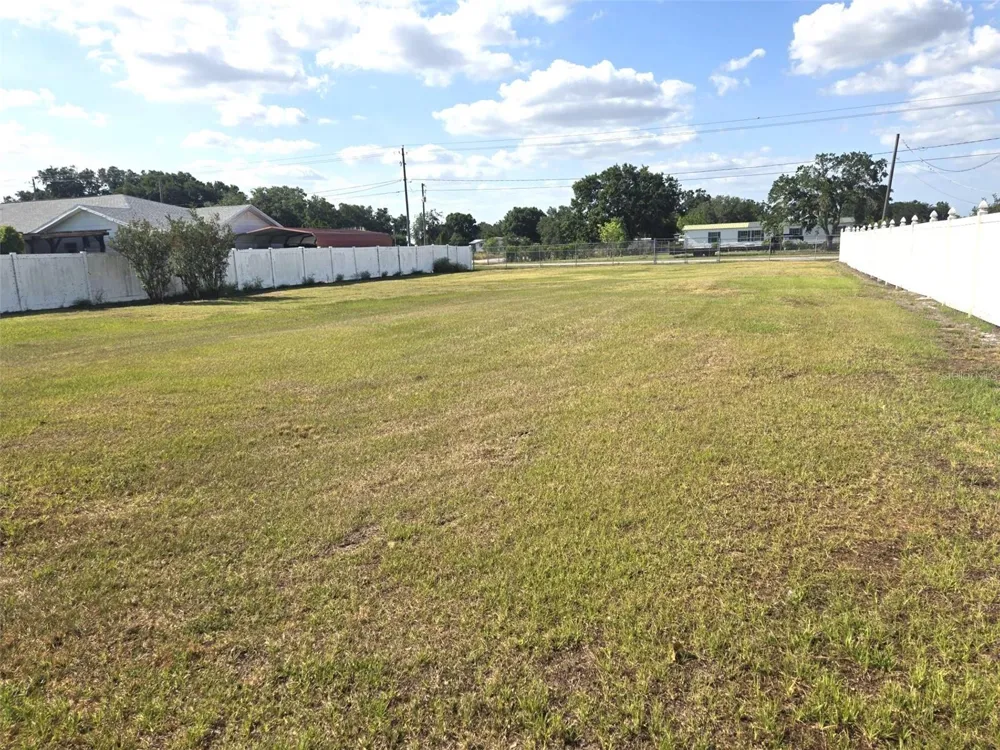 3101 MEDULLA ROAD Plant City, FL 33566