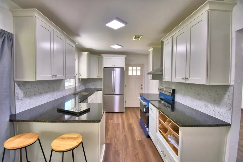 109 2ND JPV STREET Winter Haven, FL 33880