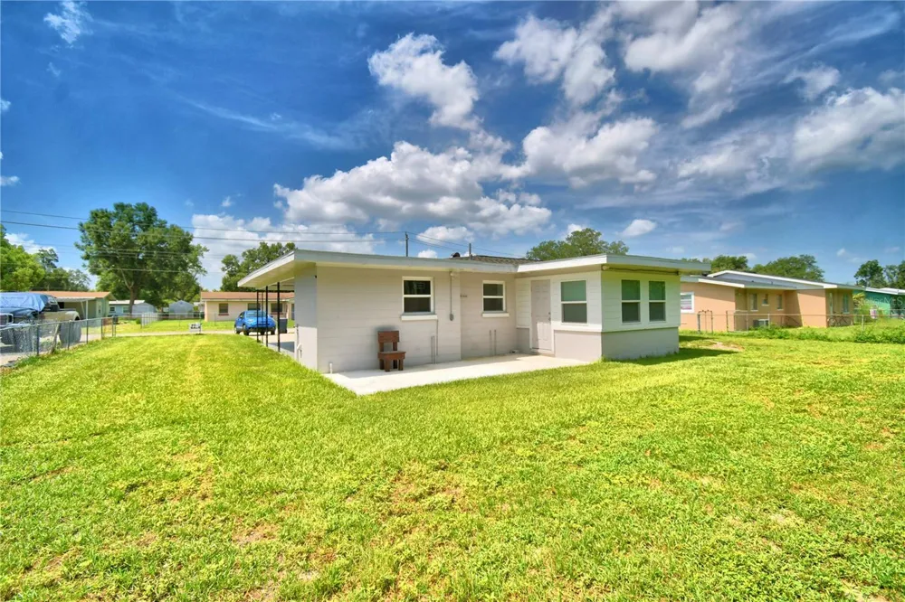 109 2ND JPV STREET Winter Haven, FL 33880