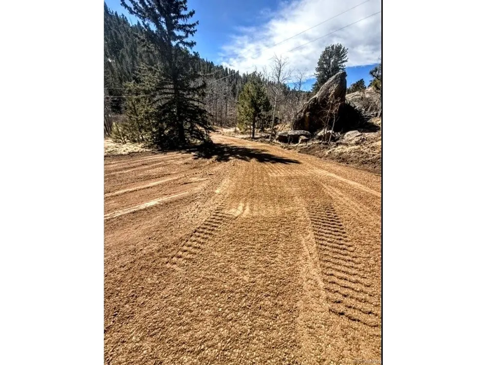 987 Eagle Rock Road Florissant, CO 80816