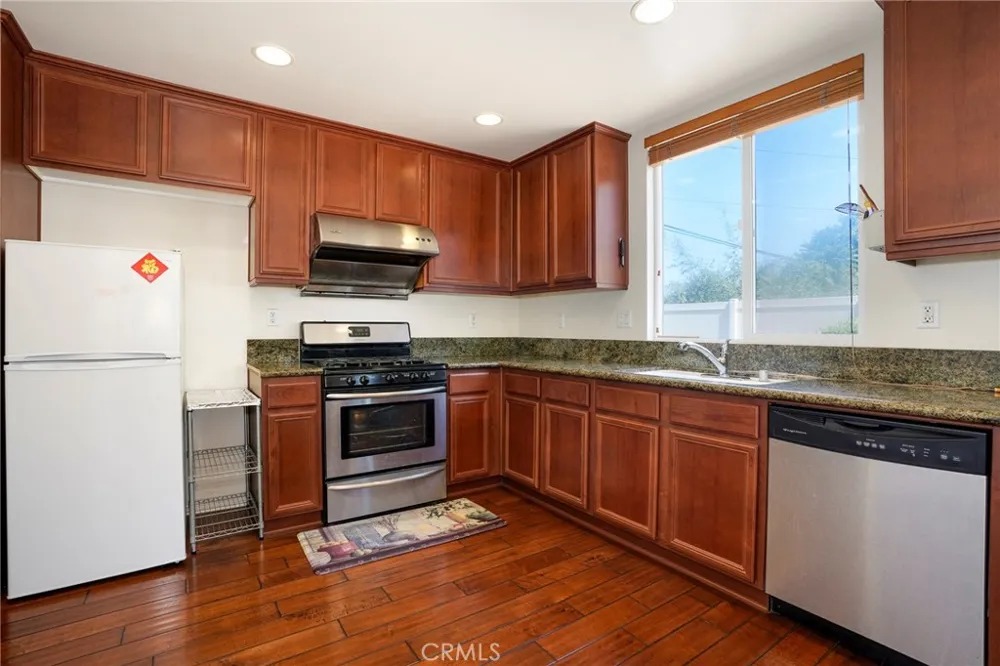 903 W Gladstone Street Azusa, CA 91702